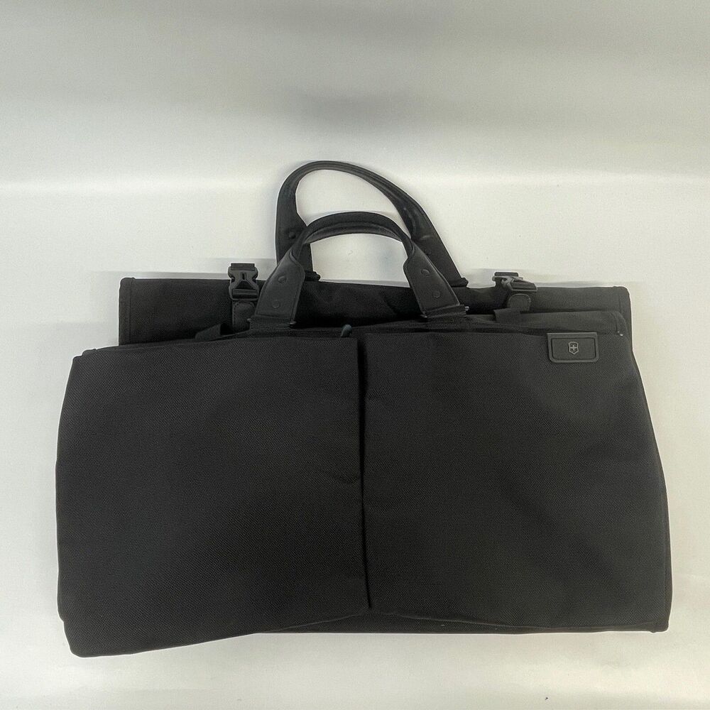 VICTORINOX LEXICON 2.0 WARDROBE TRI-FOLD GARMENT BALLISTIC NYLON BAG BLACK